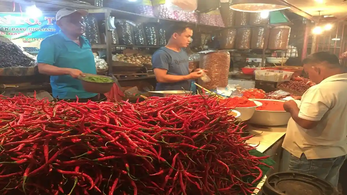 Harga Cabai Merah di Pasar Raya Padang Rp 60 Ribu Per Kilogram, Bawang Merah Rp 24 Ribu