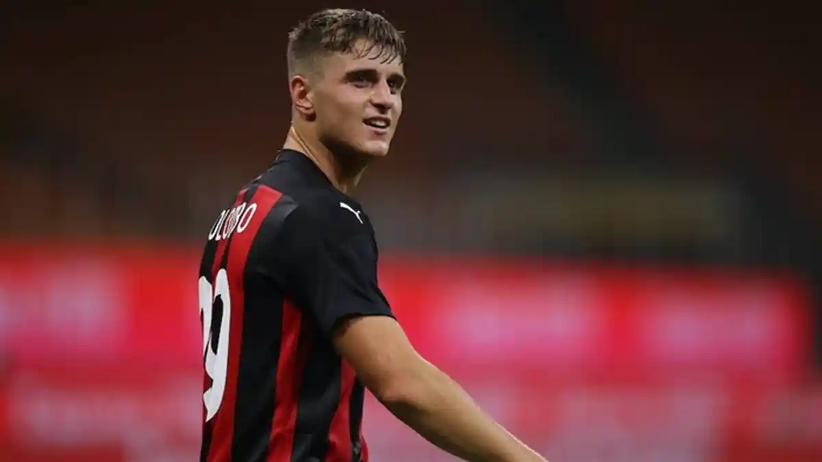 Lorenzo Colombo Spesialis Pinjaman, AC Milan Lepas ke Genoa dengan Opsi Pembelian