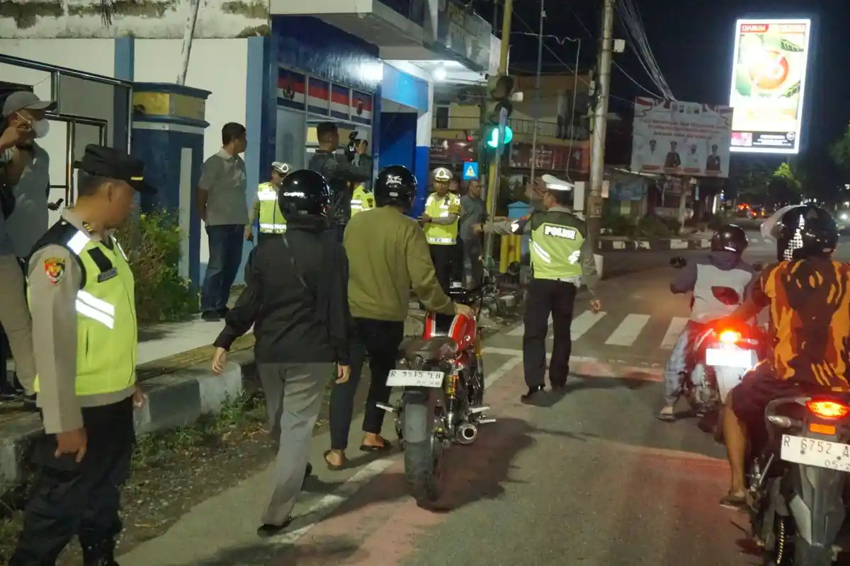 Hasil Patroli Malam, Satlantas Polresta Cilacap Sita 129 Unit Kendaraan Berknalpot Brong