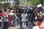 jokowi-naik-motor-turing_20180408_193510.jpg