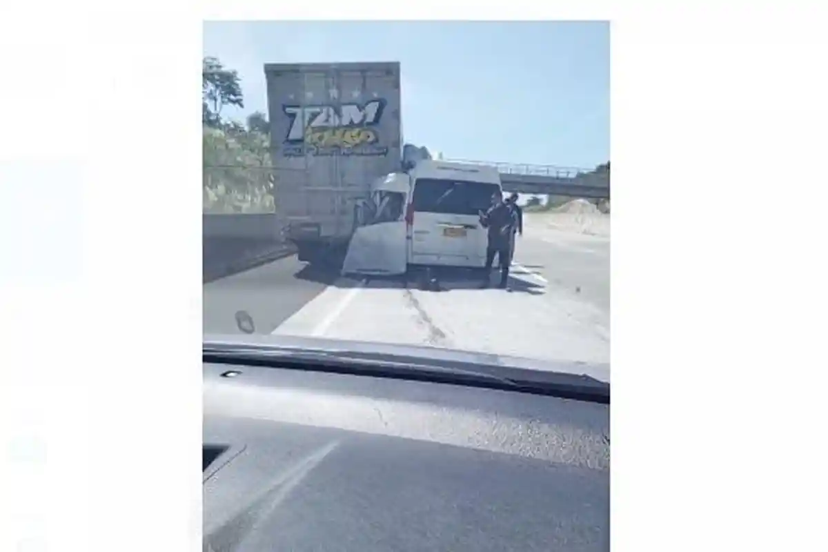 Sopir Travel Diduga Hilang Konsentrasi yang Sebabkan 3 Orang Tewas di Tol Cisumdawu