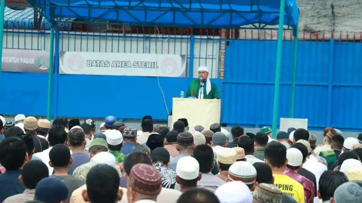 Petugas dan Warga Binaan Khusyuk Mengikuti Salat Id di Lapas Rantauprapat: Harus Iklhas
