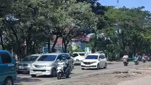 23022026-arus-balik-di-jalur-mudik-pantura-semarang-mulai-terasa.jpg