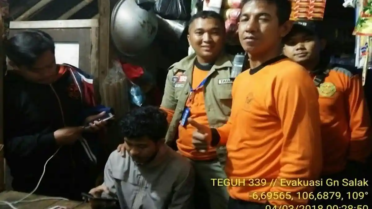 Kisah 2 Pemuda Tersesat di Gunung Salak, Merasa Berputar-putar di Sekitar Air Terjun
