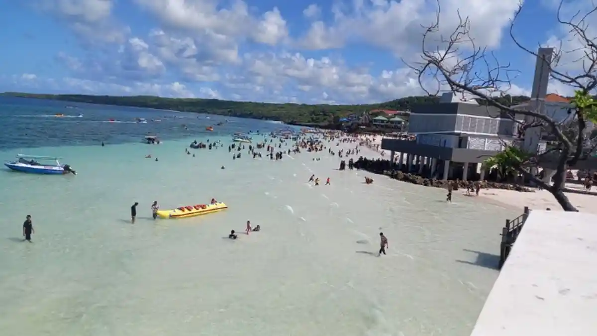 Libur Lebaran, Pantai Bira dan Panrang Luhu Bulukumba Ramai Pengunjung