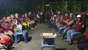 Lurah-Batua-menggelar-rapat-koordinasi-bersama-RTRW.jpg