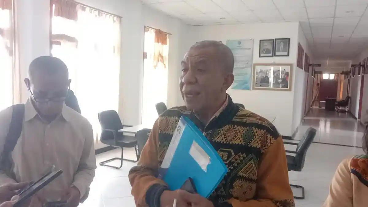 Keluarga dr. Icha Pakaenoni Beri Peringatan ke Badan Kehormatan DPRD TTU - Pos-kupang.com