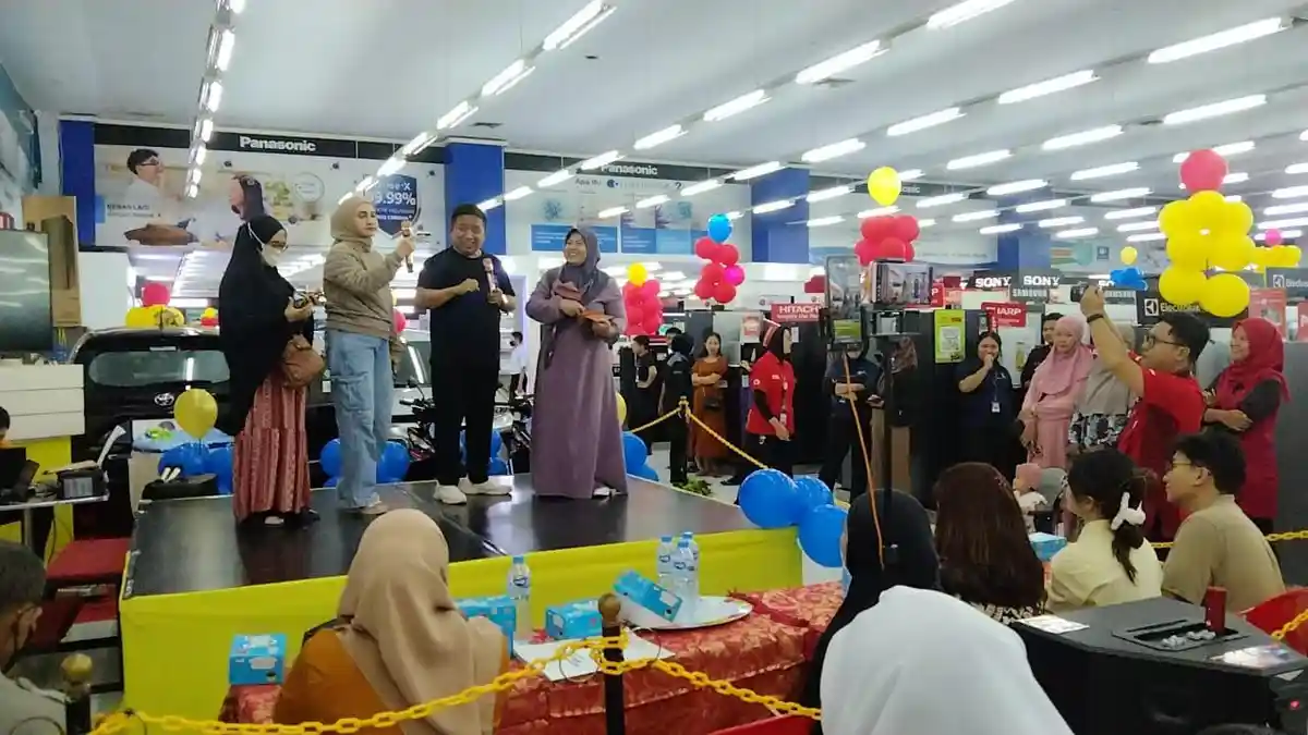 Daftar 10 Pemenang  Paket Umroh dan 2 Mobil di HUT ke-21 Alaska Makassar