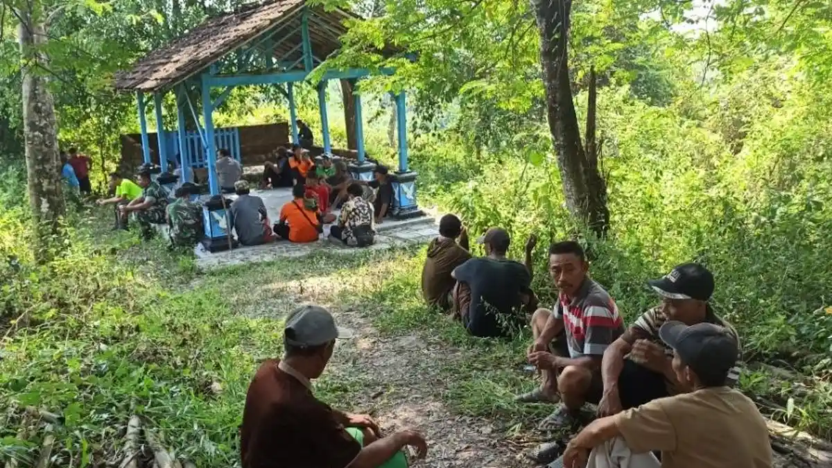 Cerita Mistis Warga Sekitar Lokasi Jatuhnya Pesawat T-50i di Blora, Punden Pertapaan Eyang Suro