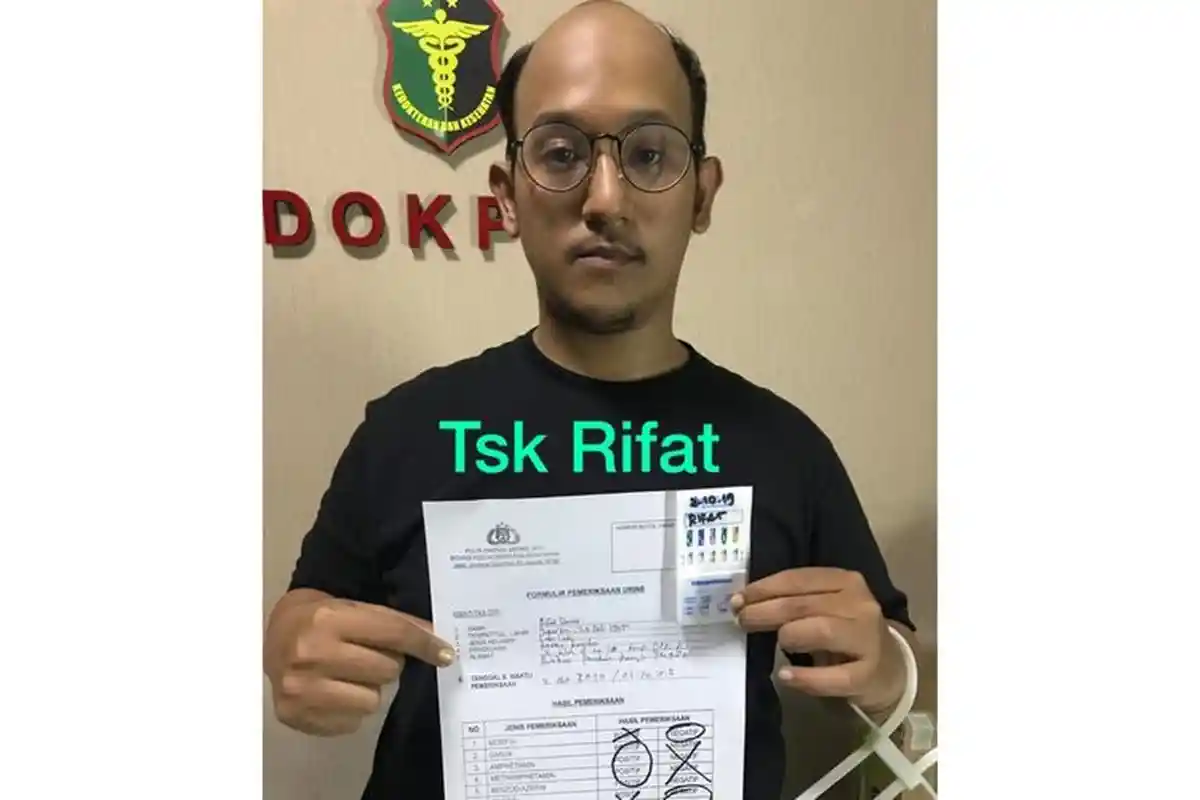 Artis Rifat Sungkar Sedang Bersama Teman Wanita di Kamar Kos saat Ditangkap Polisi karena Narkoba
