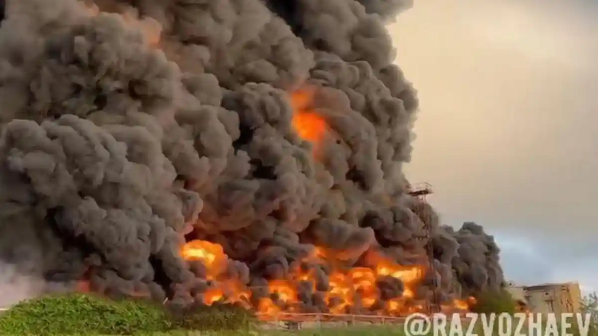 Depot Amunisi Rusia Meledak dan Terbakar Akibat Serangan Drone Ukraina di Crimea