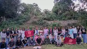 Kader-dan-Alumni-PMKRI-Cabang-Kefamenanu-saat-melakukan-aksi-tanam-pohon.jpg