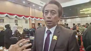20241017-Anggota-DPRD-Bontang-Rustam.jpg