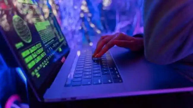 Transaksi Digital Melonjak Jelang Lebaran, Menguji Kesiapan Sistem TI Perusahaan