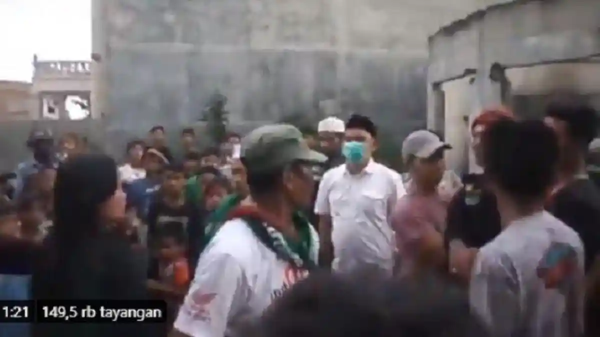 Oknum Ormas FUI Ludahi Warga Saat Bubarkan Pertunjukan Jaran Kepang di Medan Berujung Bentrok