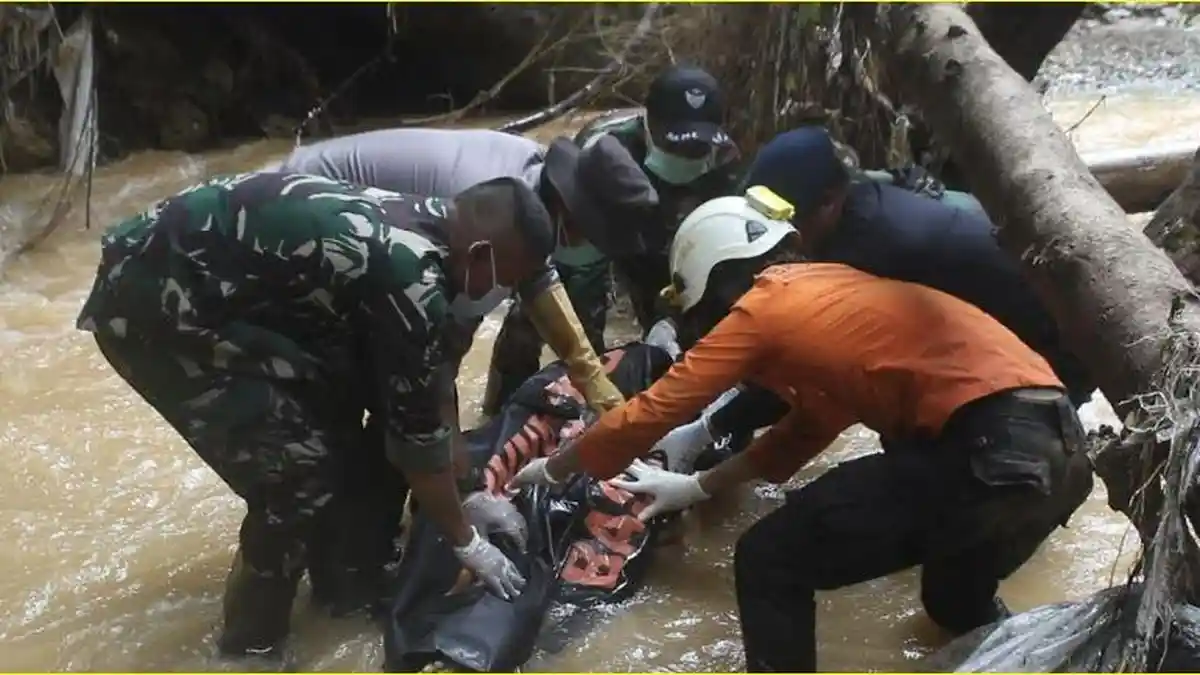 Mayat Perempuan Tanpa Busana Ditemukan di Sungai Tulabolo Timur Gorontalo, Diduga Korban Longsor
