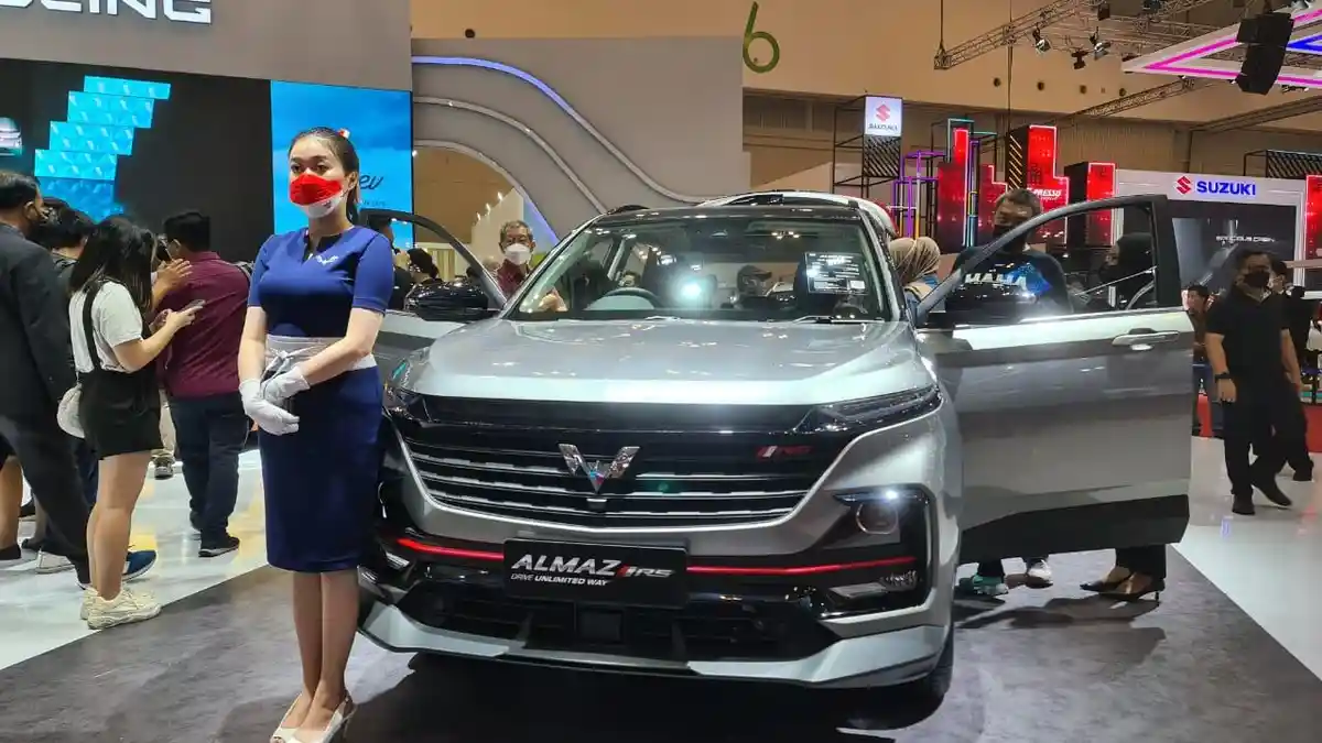 SUV Almaz RS Jadi Favorit Test Drive Pengunjung di Booth Wuling GIIAS 2022