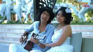 Scene-di-video-klip-Ruzan-Vita-Bidadari-Kecilku.jpg