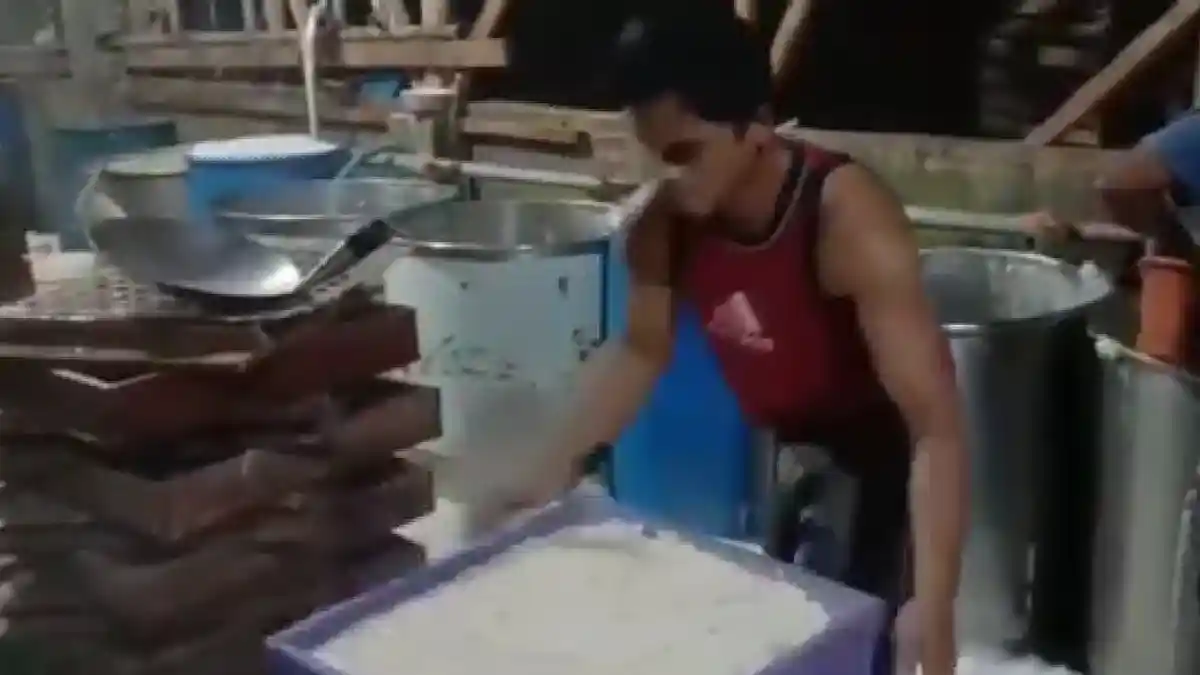 Harga Kedelai Meroket, Ukuran Tahu Bulat di Ciamis Terpaksa Mengecil Agar Harga Jual Tetap Sama