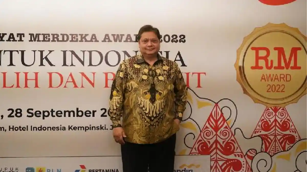 Airlangga Hartarto Dinobatkan Sebagai Tokoh Pemulihan Ekonomi Nasional