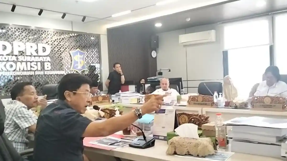 Baktiono Tagih CSR Bank Jatim untuk Bantu Siswa SMA yang Ijazahnya ...