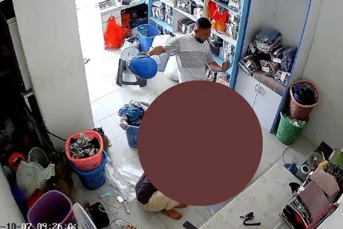 Wanita Pekerja Laundry di Gresik Ditendang Pacar saat Makan, Diduga Cemburu, Kini Diburu Polisi