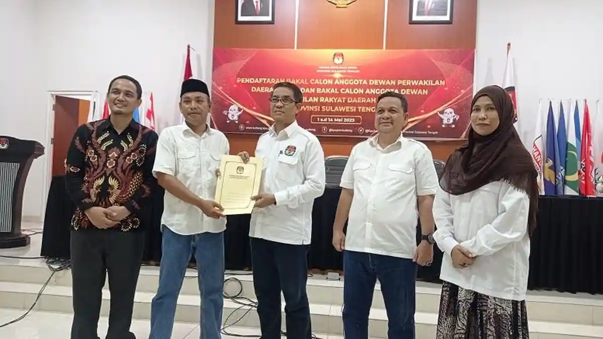 Aan Arif Latadano Daftar Sebagai Calon Anggota DPD RI Dapil Sulteng