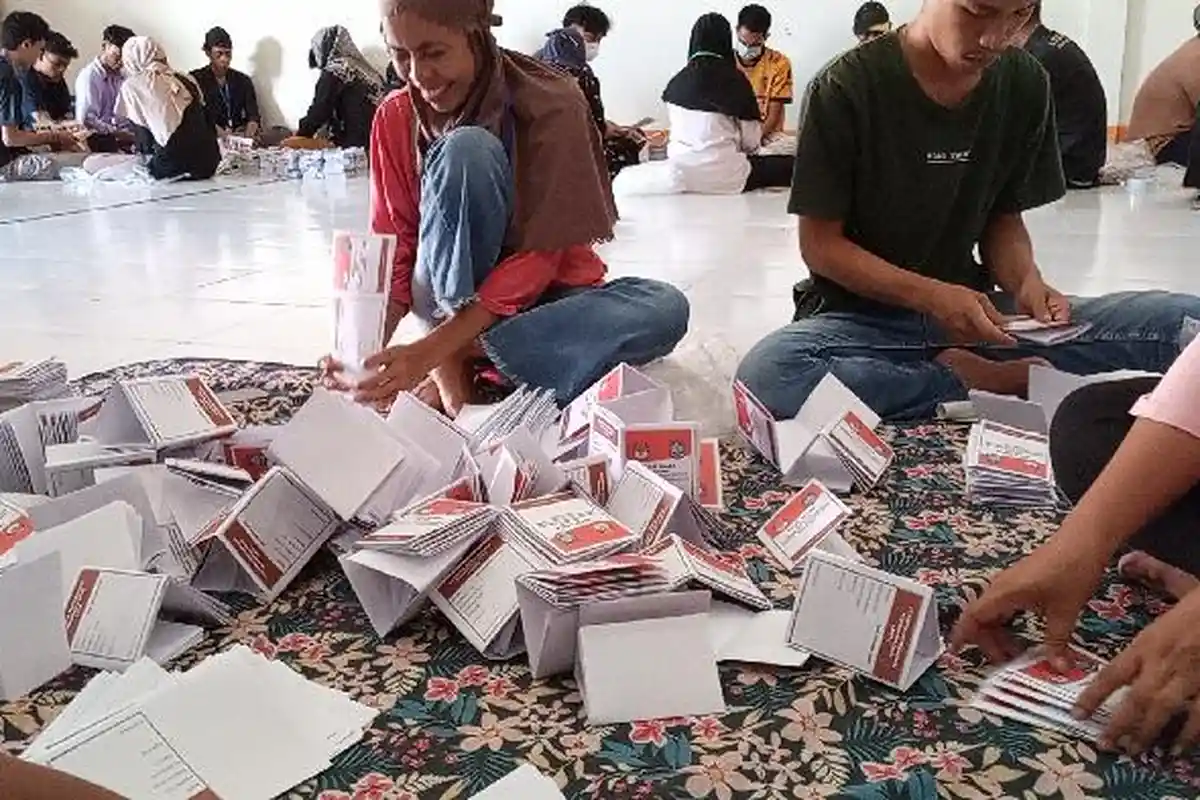 KPU KSB Targetkan Proses Lipat Surat Suara Selesai 3 Hari