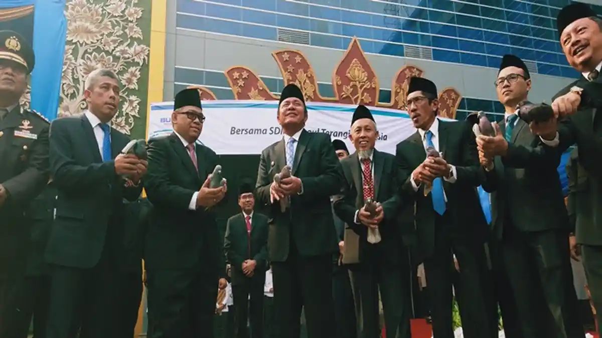 Peringatan Hari Listrik Nasional, Herman Deru Sebut 63 Desa di Sumsel Belum Teraliri Listrik