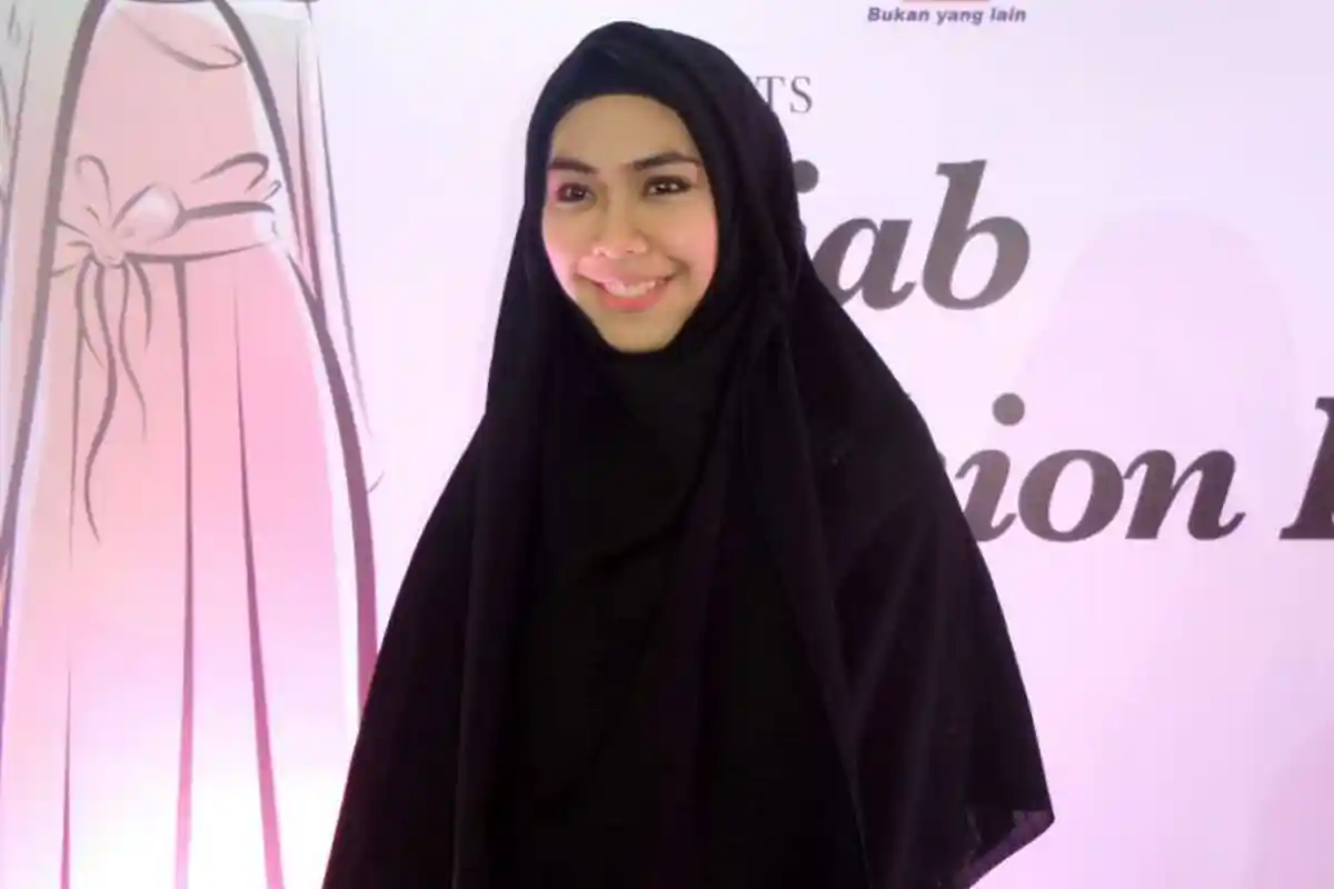 Ditanya Soal Anti-Vaksin, Ini Jawaban Oki Setiana Dewi