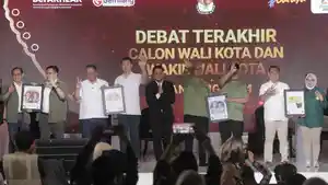 Empat-pasangan-calon-wali-kota-dan-wakil-wali-kota-Bandung-1111.jpg