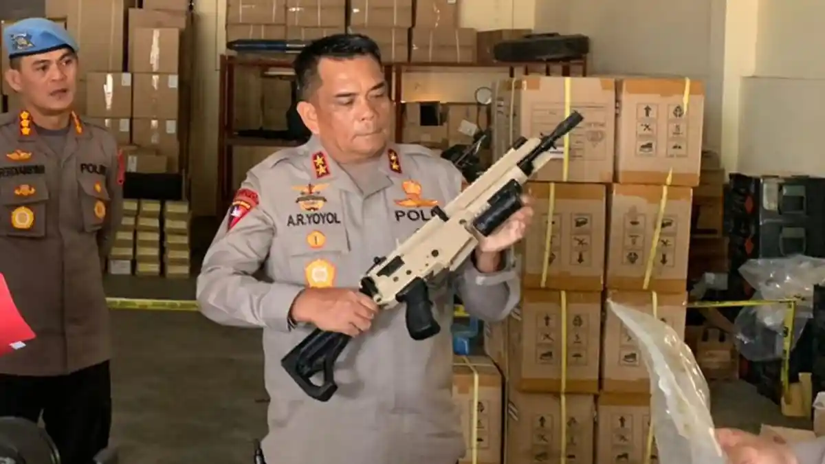 Irjen Pol Angesta Yoyol Turun ke Gudang Polda Gorontalo, Kelengkapan Senjata Dicek Satu-satu