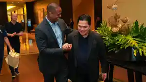 Erick-thohir-dan-Patrick-kluivert.jpg