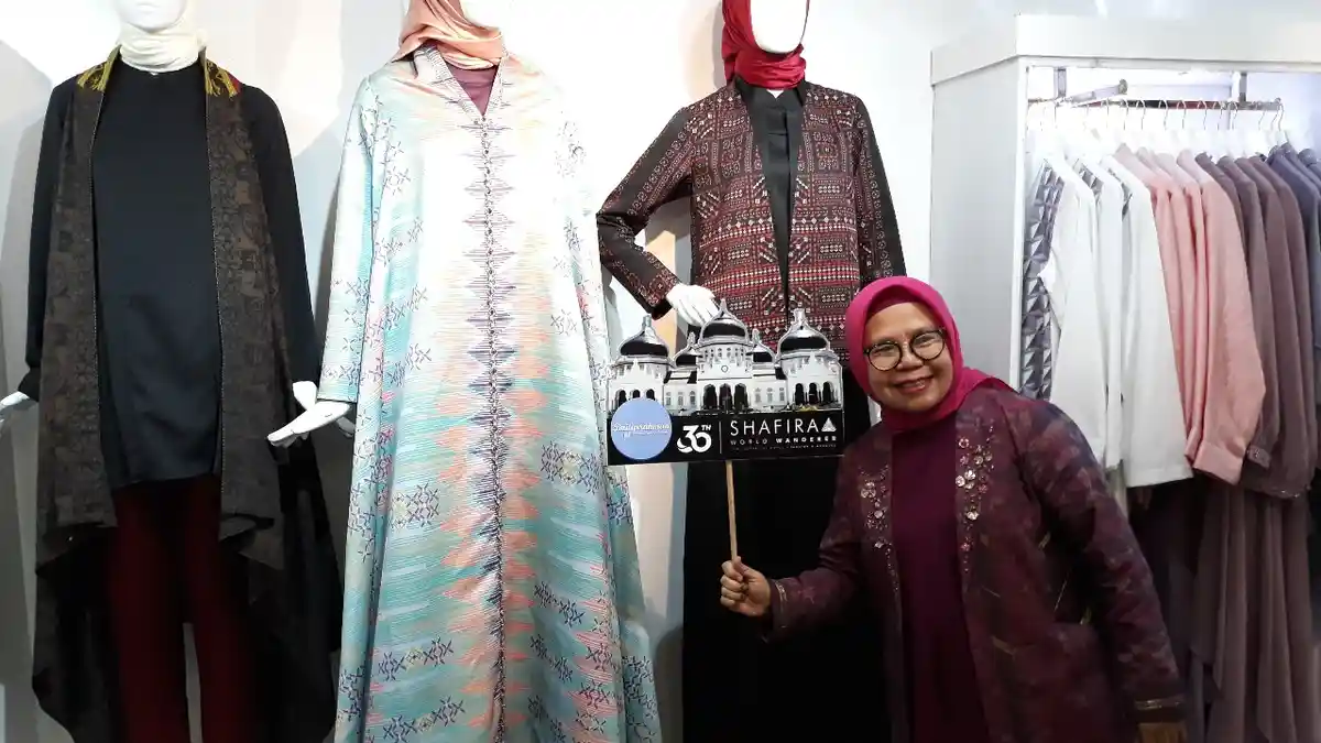 Mengintip Gamis 'Shafira' di IFW 2019 Seharga Rp 15 Juta, Begini Tampilannya!