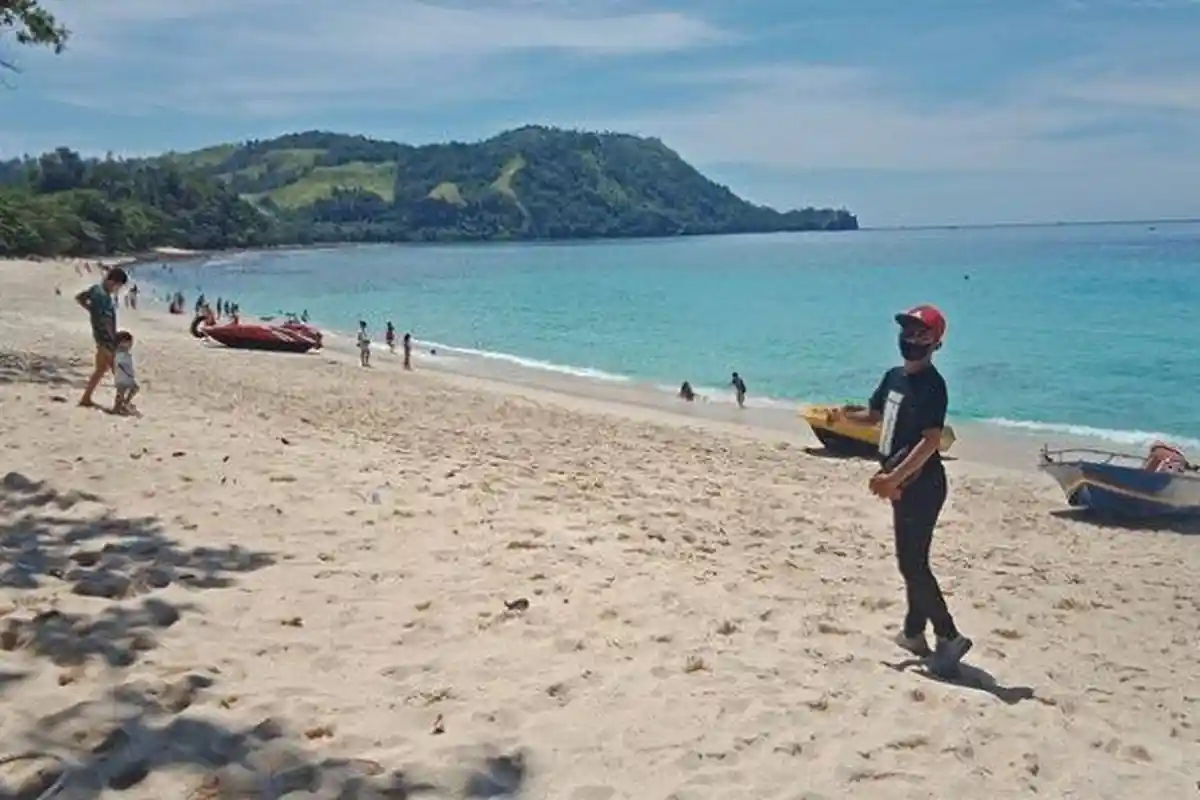 Arti Mimpi Berjalan di Atas Pasir Putih, Punya Kaitan dengan Hubungan, Ini Tafsirannya