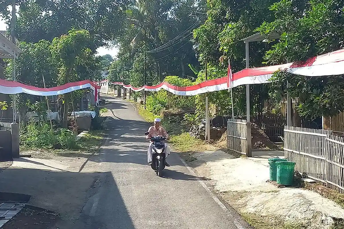 Warga Kudus Pasang Bendera Indonesia Sepanjang 1.444 Meter, Ini Lho Sosok Biang Keroknya
