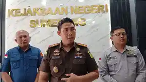 Kepala-Kejaksaan-Negeri-Sumedang-Adi-Purnama.jpg