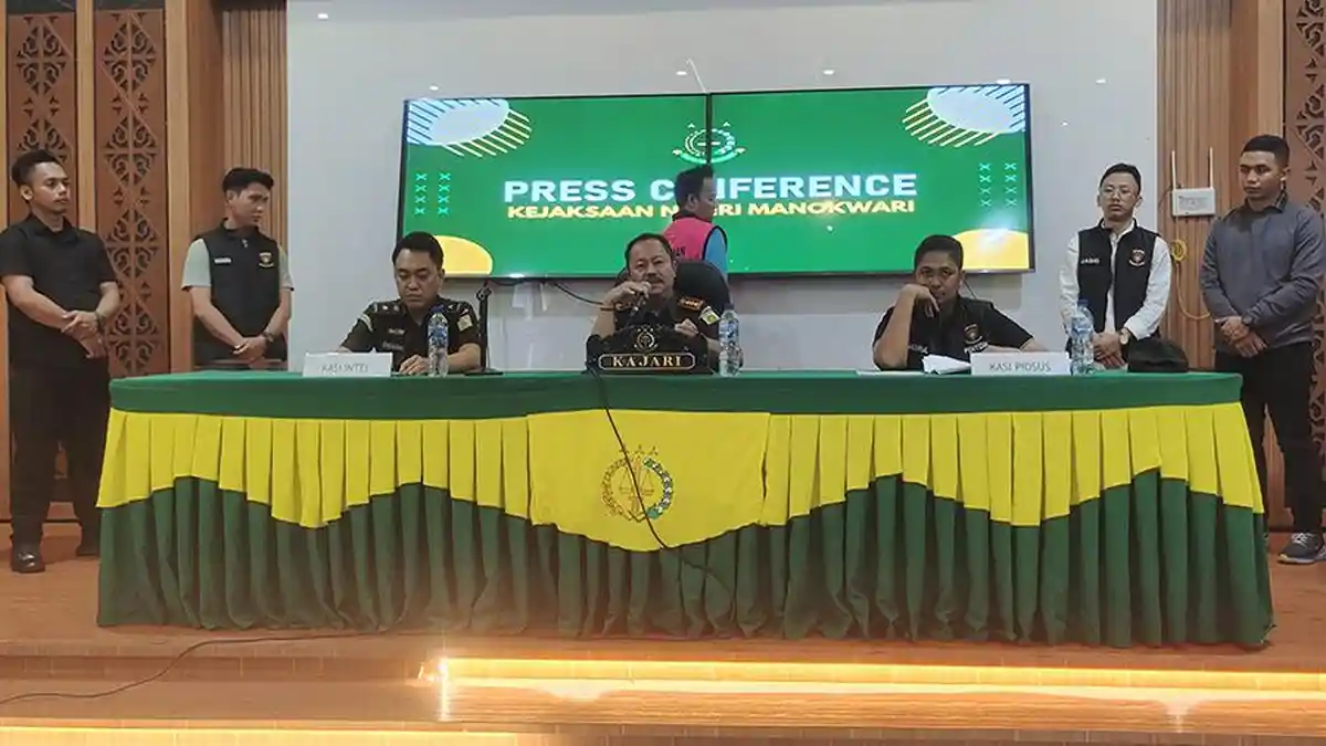 Kejari Manokwari Tetapkan Tersangka Dugaan Korupsi KUR Bank Papua ...