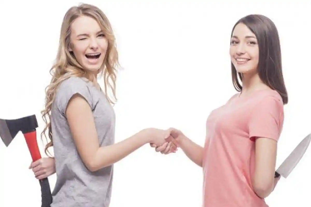 Ini 6 Zodiak yang Dikenal Bermuka Dua, Zodiakmu Termasuk?