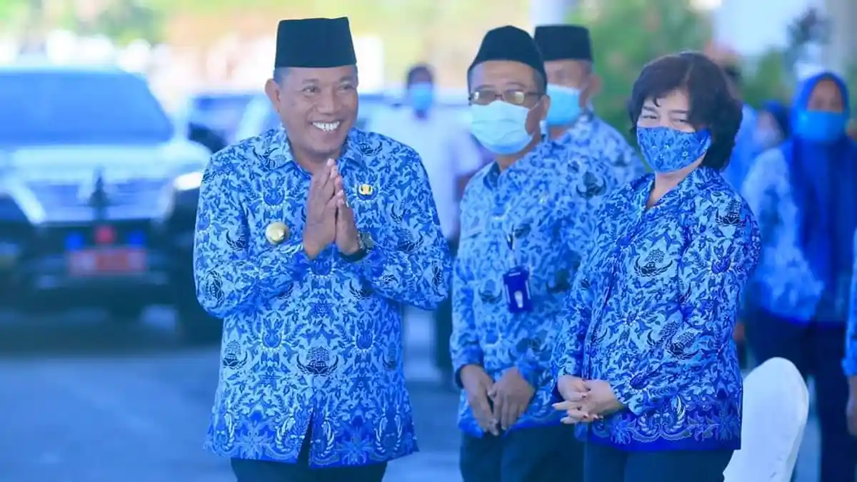 Bupati Imbau Para Guru Awasi Kegiatan Belajar Siswa Dari Rumah