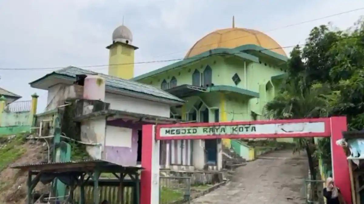 Jadwal Buka Puasa 10 Ramadan 2026 Sulawesi Tenggara: Kolaka Utara Terlama