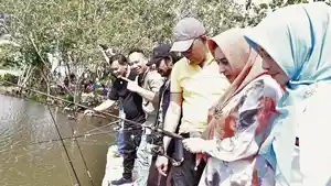 mancing-mania-di-obyek-wisata-Ciblon-Sigesing.jpg