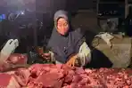 pedagang-daging-sapi-di-pasar-subuh-bauntung-banjarbaru.jpg