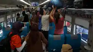 kai-tambah-armada-untuk-libur-nataru_20221125_130104.jpg