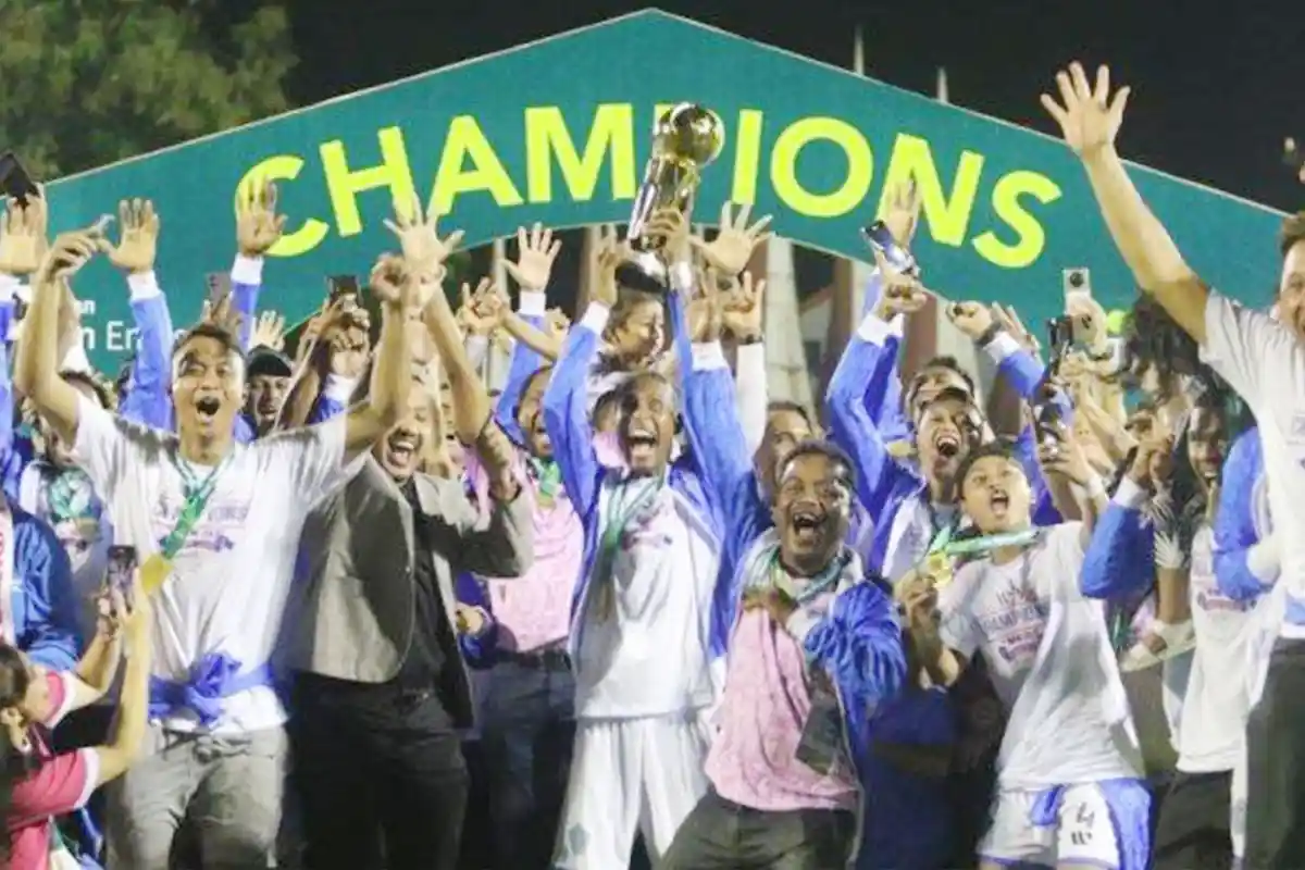 PSBS Biak Sukses Angkat Trofi Juara Liga 2 Usai Bungkam Semen Padang FC 3-0