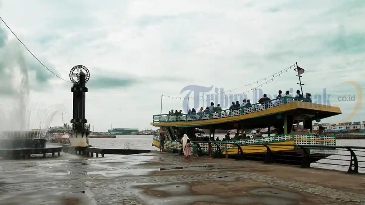 Serunya, Menyusuri Sungai Kapuas dengan Kapal Bandong - kapal-bandong_20170413_204700.jpg