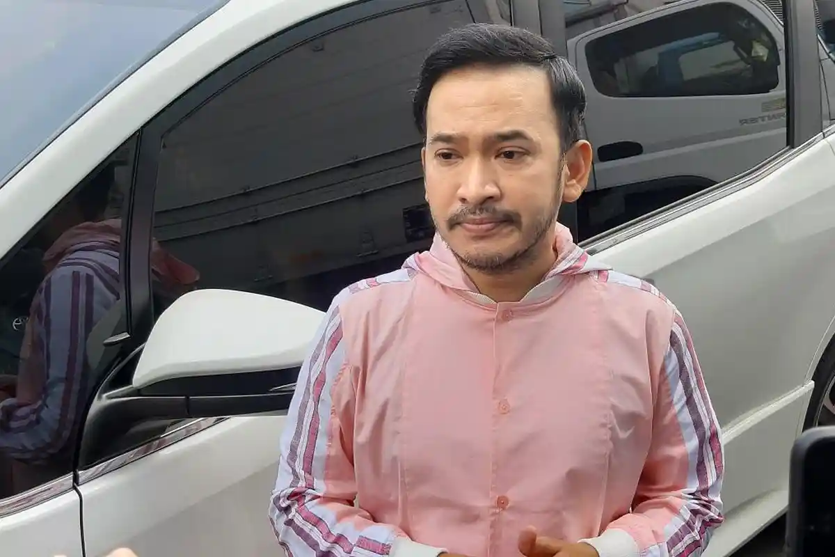 YouTuber Anak Kuliner Review 3 Menu Rice Box Geprek Bensu yang Dijual Ruben Onsu Seharga Rp 10 Ribu