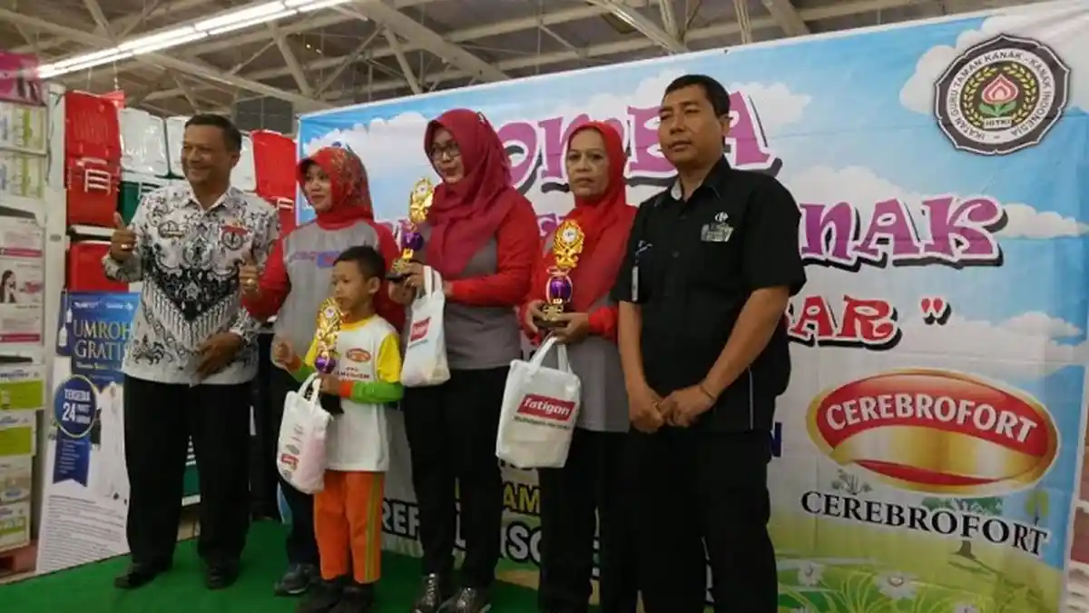 Carrefour Solo Baru dan Unit UPTD Kecamatan Grogol Gelar Lomba Kreativitas Anak