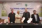 Penandatangannota-kesepakatan-olehRadisson-Medan.jpg