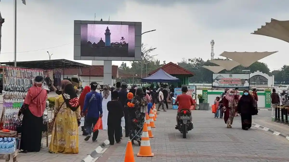 Kawasan Wisata Banten Lama Kembali Dibuka, Rindu Para Peziarah Terobati